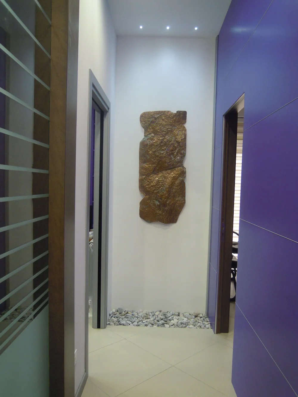 Scultura basso rilievo in rame a sbalzo - Immagine 8